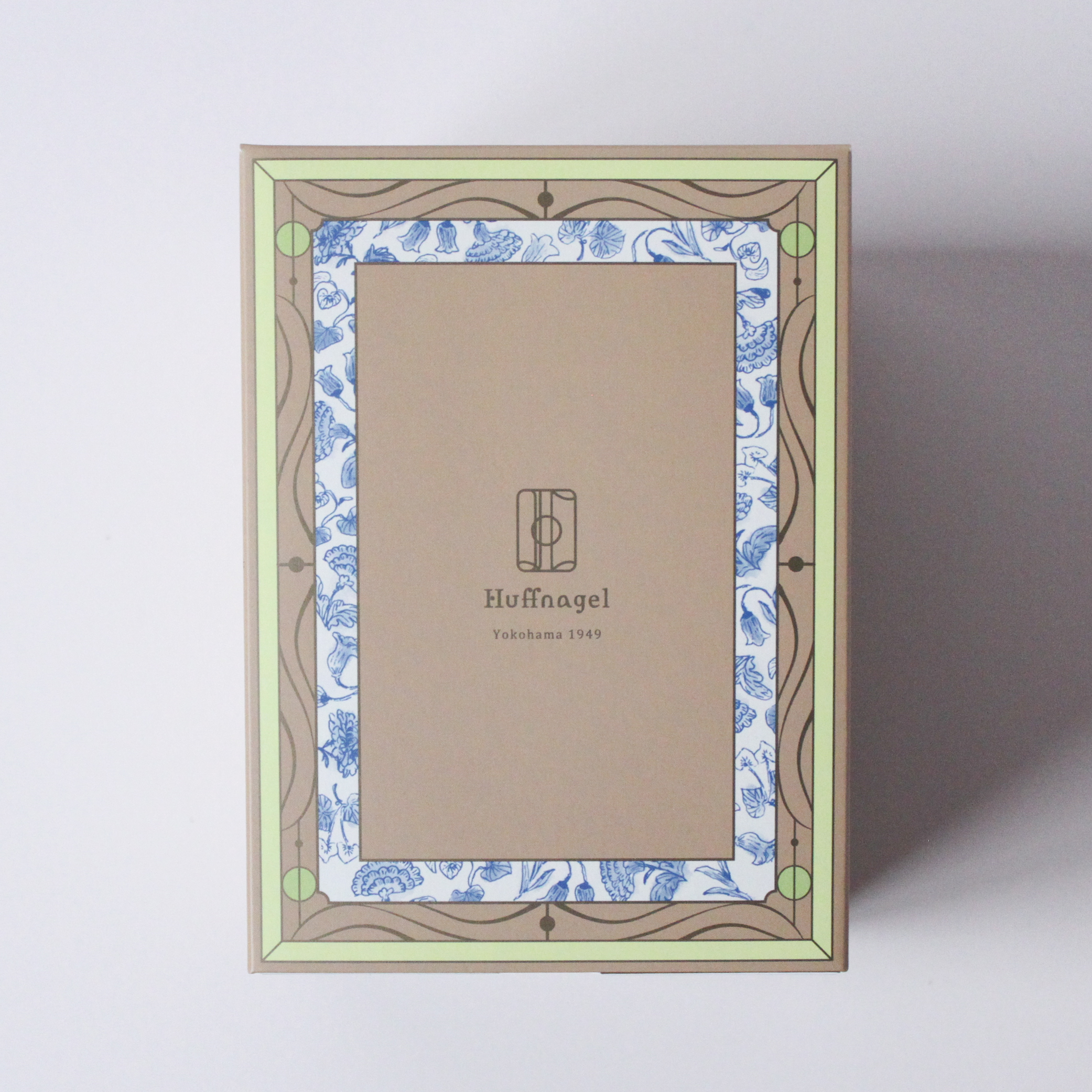 Huffnagel Biscuits au Raisin<br>-SUITE ROOM-